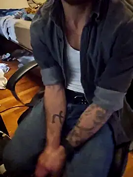 Snapshot of Clevername90 chatting on 02-17-25, 09:08 Clevername90 online show from 02-17-25, 09:08