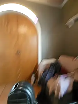 Snapshot of Clevername90 chatting on 03-18-25, 06:48 Clevername90 online show from 03-18-25, 06:48