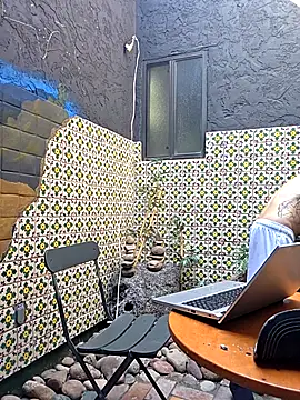 Snapshot of Clevername90 chatting on 03-10-26, 05:51 Clevername90 online show from 03-10-26, 05:51