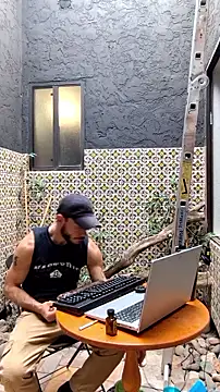 Snapshot of Clevername90 chatting on 03-15-26, 05:52 Clevername90 online show from 03-15-26, 05:52