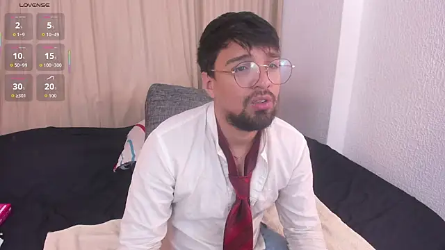 Snapshot of max_ed chatting on 07-04-26, 11:49 max ed online show from 07-04-26, 11:49