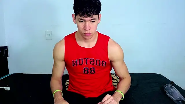 Luke Muscle online show from 06-03-26, 12:30