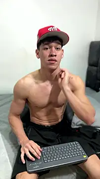 Luke Muscle online show from 07-15-26, 01:38