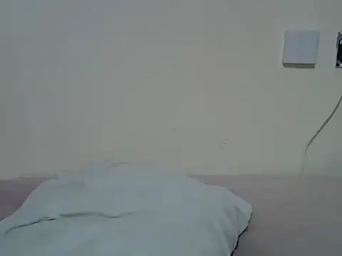 creamypetite online show from 06-17-26, 05:36