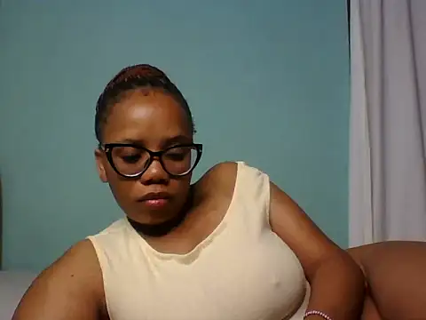 Tatianaluu online show from 08-01-26, 03:55