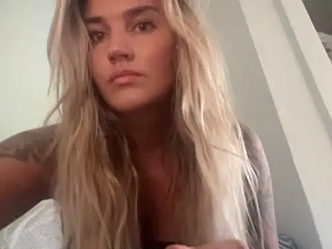 thebeachyblonde online show from 07-08-26, 10:58