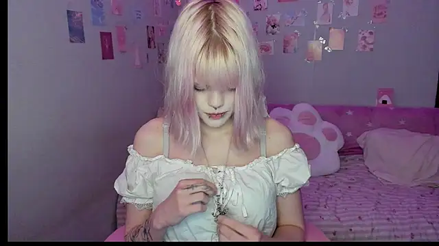 VelvetAlice online show from 07-11-26, 08:55