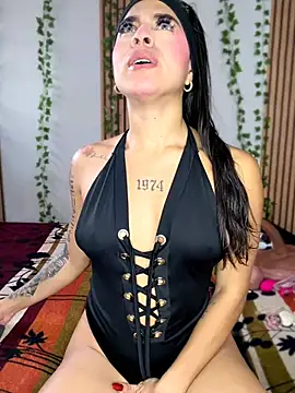 Eveliin   online show from 06-03-26, 11:46