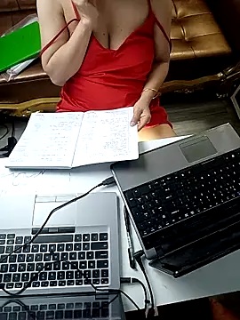Snapshot of Julie-Rosee chatting on 05-24-26, 03:55 Julie-Rosee online show from 05-24-26, 03:55