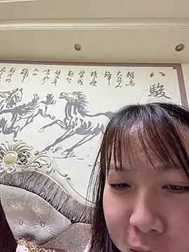 qinqin520 online show from 06-09-26, 12:06