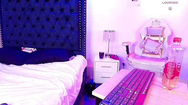Amber soul online show from 06-11-26, 12:32