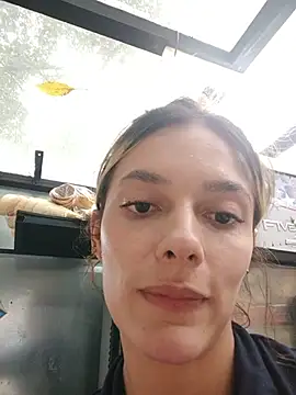 karenarango online show from 07-04-26, 10:16