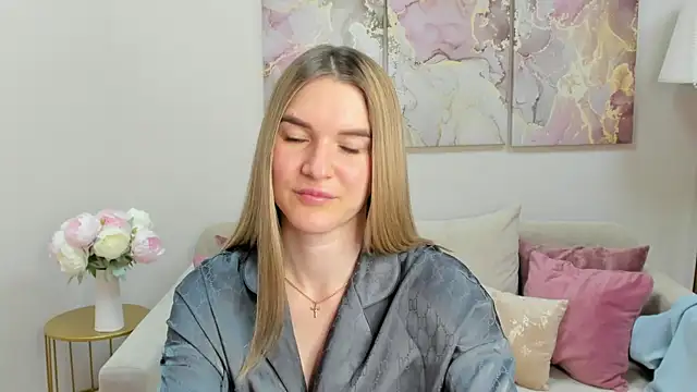 RoxyReignn online show from 06-11-26, 02:53