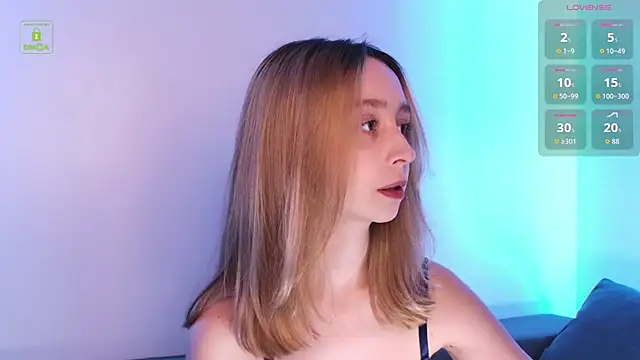 RachelVacsler online show from 06-18-26, 09:41