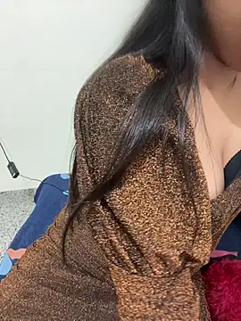 Snapshot of Aalya_B chatting on 07-21-26, 09:17 Aalya B online show from 07-21-26, 09:17
