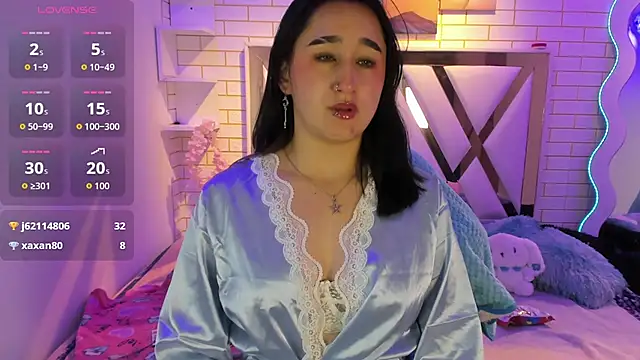 Lua bloom  online show from 06-29-26, 10:26