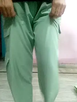 Snapshot of Bhavyaa-Sharma chatting on 06-16-26, 04:37 Bhavyaa-Sharma online show from 06-16-26, 04:37