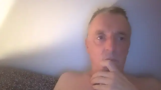 coucou9423 online show from 05-31-26, 02:09
