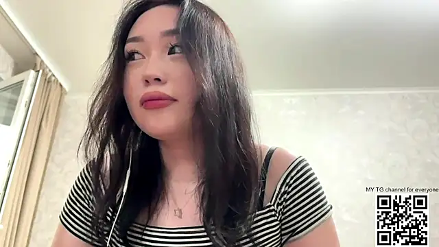 LilowNax online show from 06-21-26, 02:08
