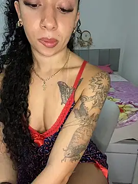 Snapshot of Sereia_camgirl chatting on 05-27-26, 08:17 Sereia camgirl online show from 05-27-26, 08:17