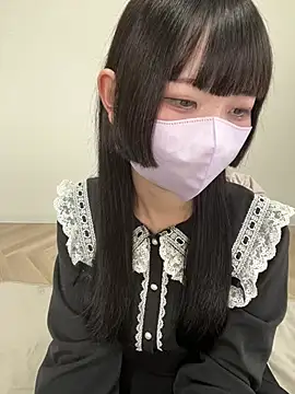 Snapshot of Reina_0129 chatting on 06-21-26, 08:28 Reina 0129 online show from 06-21-26, 08:28