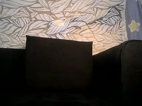Snapshot of Thia_bunny chatting on 06-25-26, 02:32 Thia bunny online show from 06-25-26, 02:32