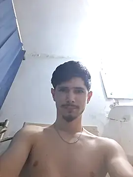 AlexVrXxx1 online show from 06-07-26, 10:24