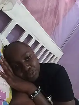 Ebonylouisa online show from 07-12-26, 05:42