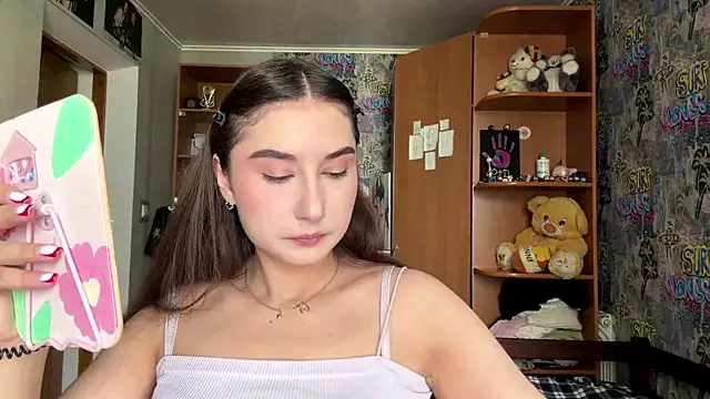 HoneyKittyk online show from 07-14-26, 09:25