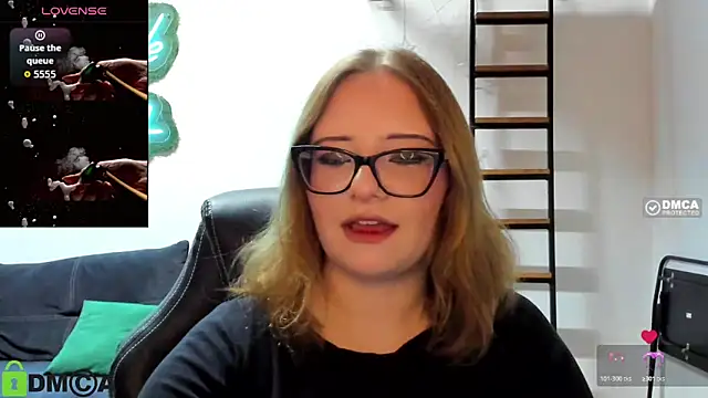 JuliNy x online show from 06-03-26, 01:14