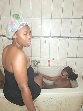 Littletee001 online show from 06-13-26, 04:21