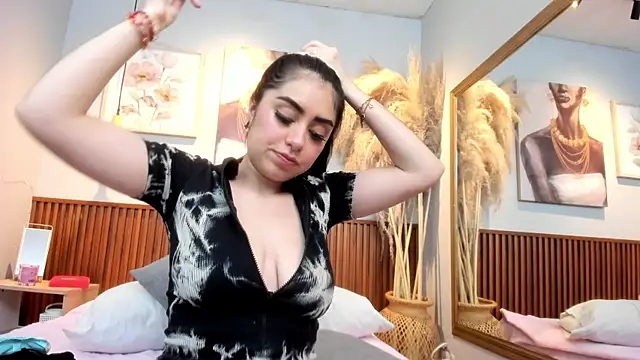 CARLA FERRERM online show from 07-11-26, 10:11