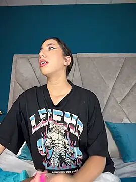 LacyLureXXX online show from 07-04-26, 09:21