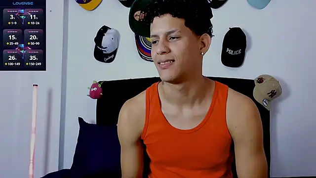 theo bigcock  online show from 06-16-26, 06:54