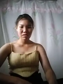 Snapshot of Lysim05 chatting on 05-26-26, 04:19 Lysim05 online show from 05-26-26, 04:19