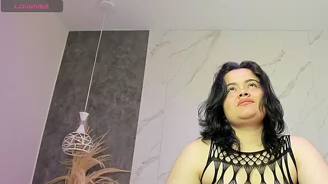 Vicky-Mooree online show from 07-09-26, 04:05
