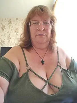 Snapshot of Sweet19-68 chatting on 07-13-26, 04:59 Sweet19-68 online show from 07-13-26, 04:59