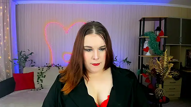 OliviaTwens online show from 06-11-26, 09:18