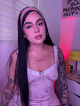 Snapshot of April_sutra chatting on 06-25-26, 11:20 April sutra online show from 06-25-26, 11:20