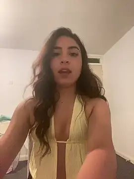 naomiiii55 online show from 05-27-26, 09:45