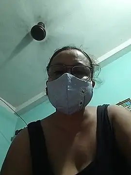 Snapshot of MoonLusty chatting on 07-16-26, 10:54 MoonLusty online show from 07-16-26, 10:54