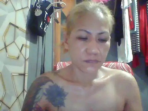 Snapshot of pinayheartaker chatting on 06-29-26, 01:23 pinayheartaker online show from 06-29-26, 01:23