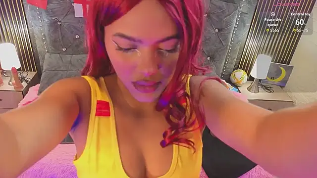AlexandraNoxx online show from 06-17-26, 12:07