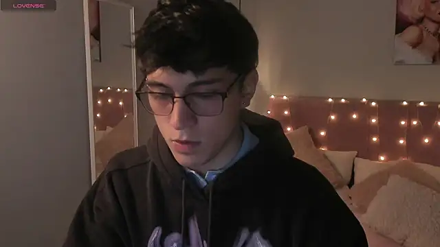 ryan valentino online show from 07-09-26, 01:37