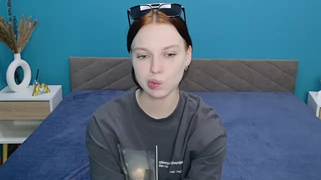 Nora Finch online show from 06-12-26, 10:14
