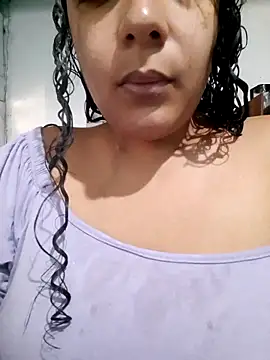 bruninhasurfi online show from 06-10-26, 02:49