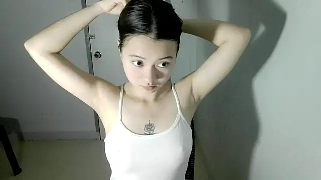 lily cruzz online show from 05-30-26, 08:00