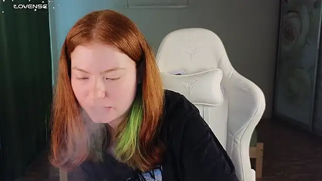 YourGingerCute online show from 05-31-26, 09:38