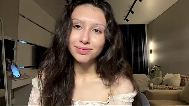 Alicekitty67 online show from 06-08-26, 03:01