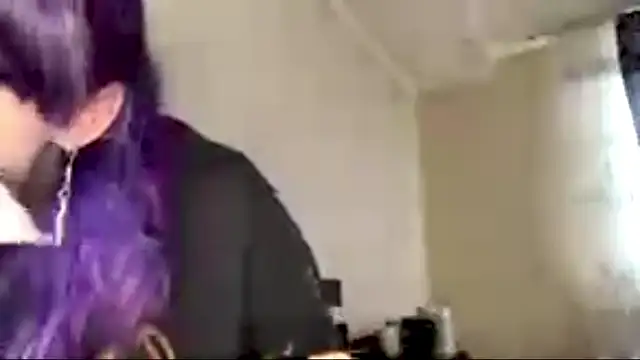 HolyCute online show from 06-18-26, 02:32